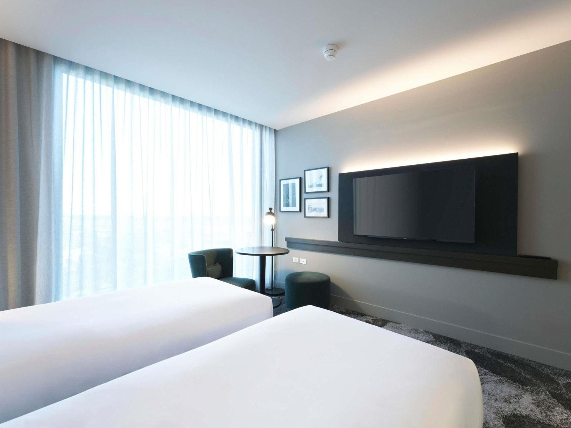Deluxe Room with Two Zip Beds